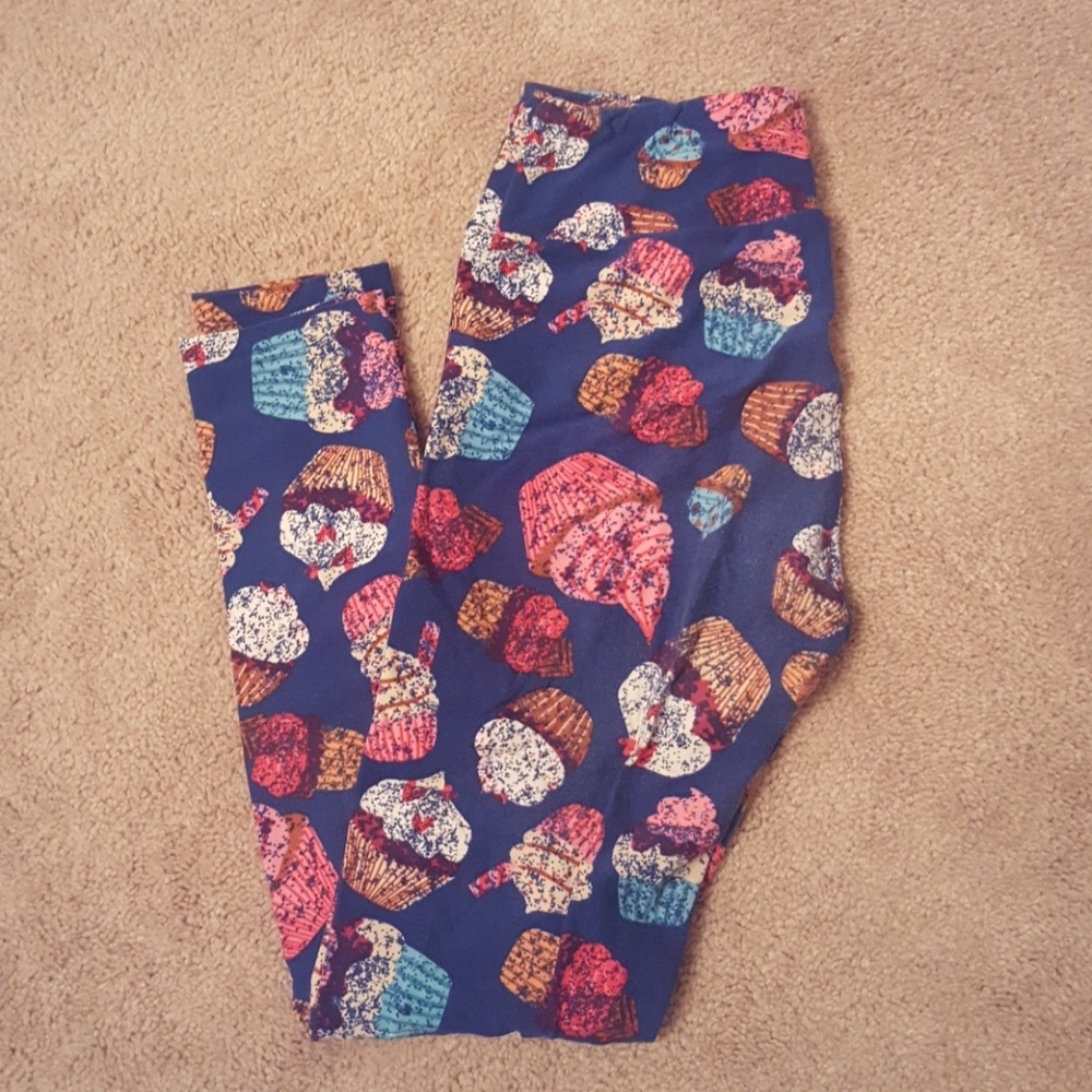 LuLaRoe Cupcake OS Leggings